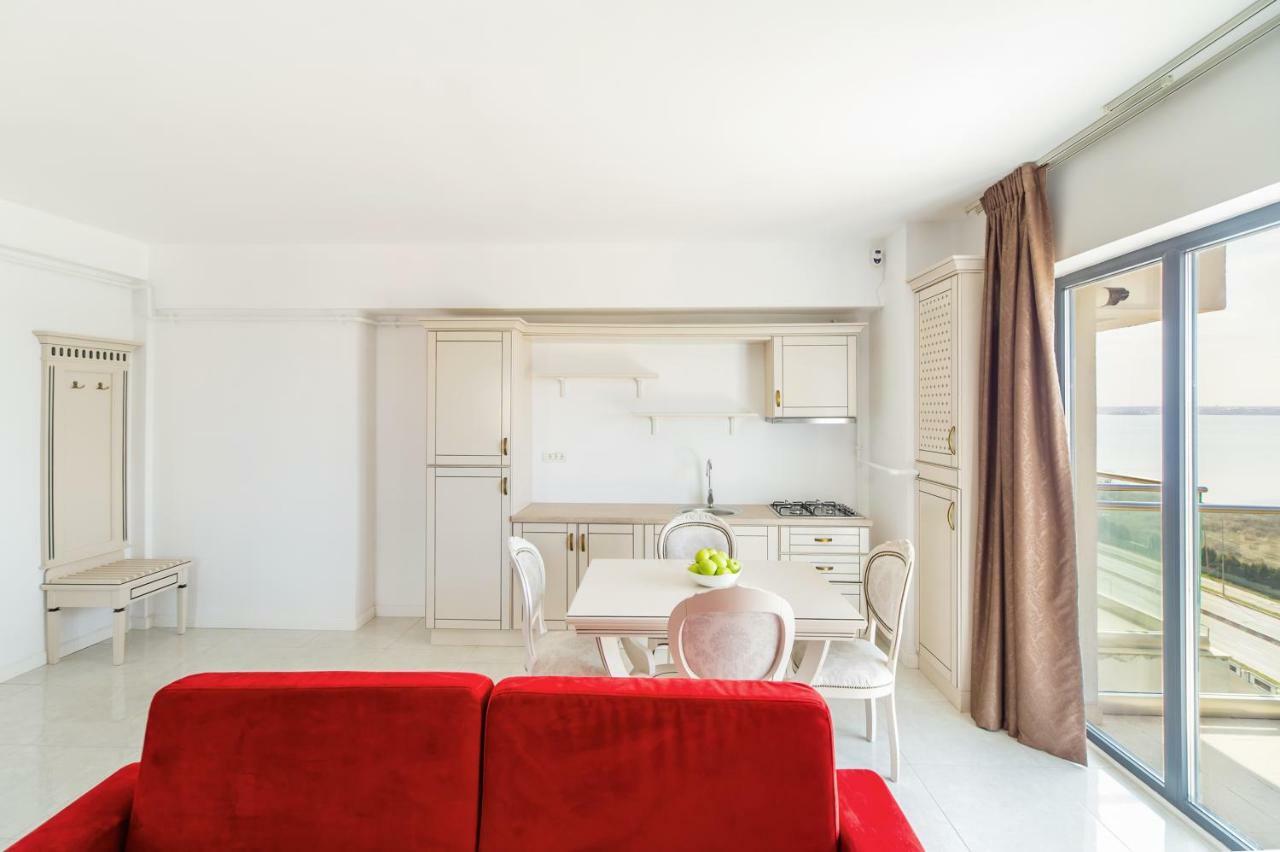 Miramare Residence Aparthotel Navodari Bagian luar foto