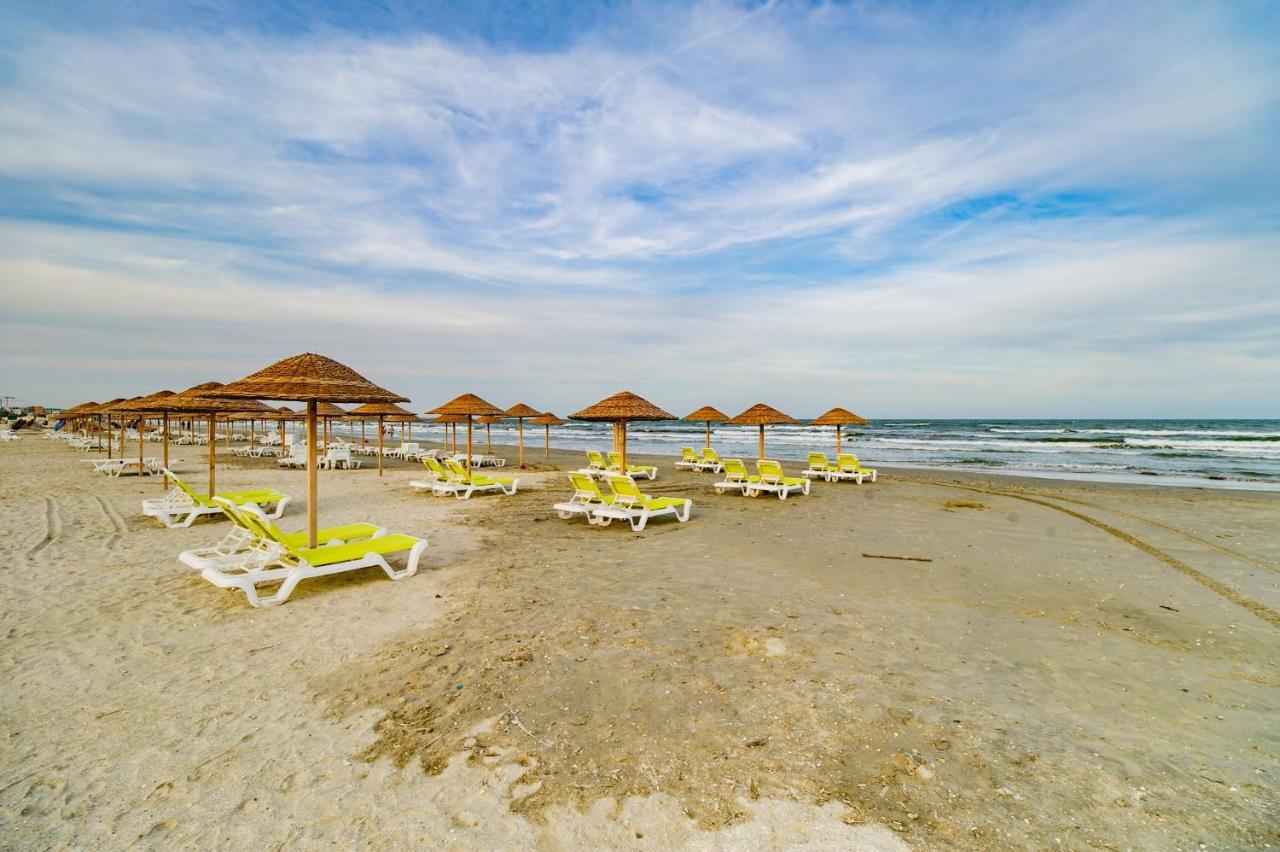 Miramare Residence Aparthotel Navodari Bagian luar foto